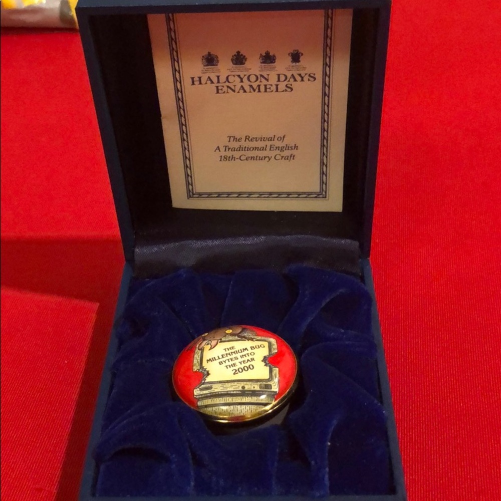 🟡 HALYCON DAYS ENAMEL BOX: YR 2000